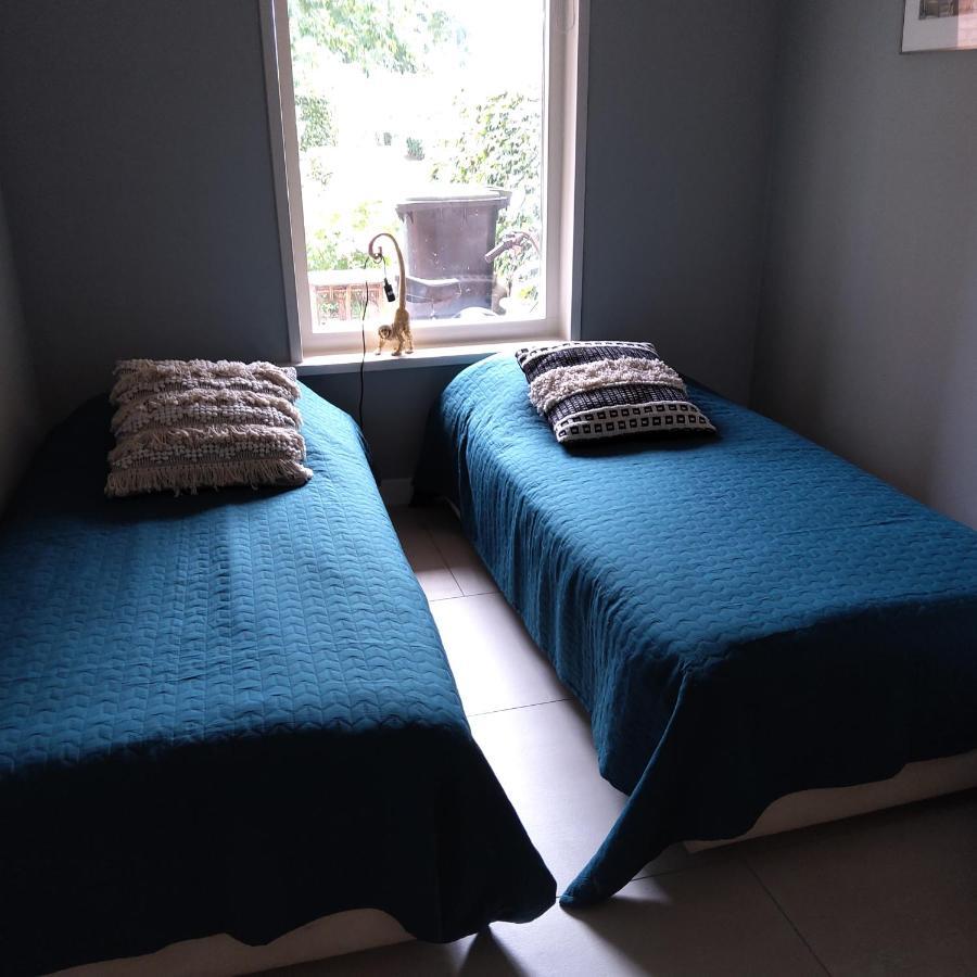Bed & Breakfast Appartement 'T Haventje Ezinge エクステリア 写真